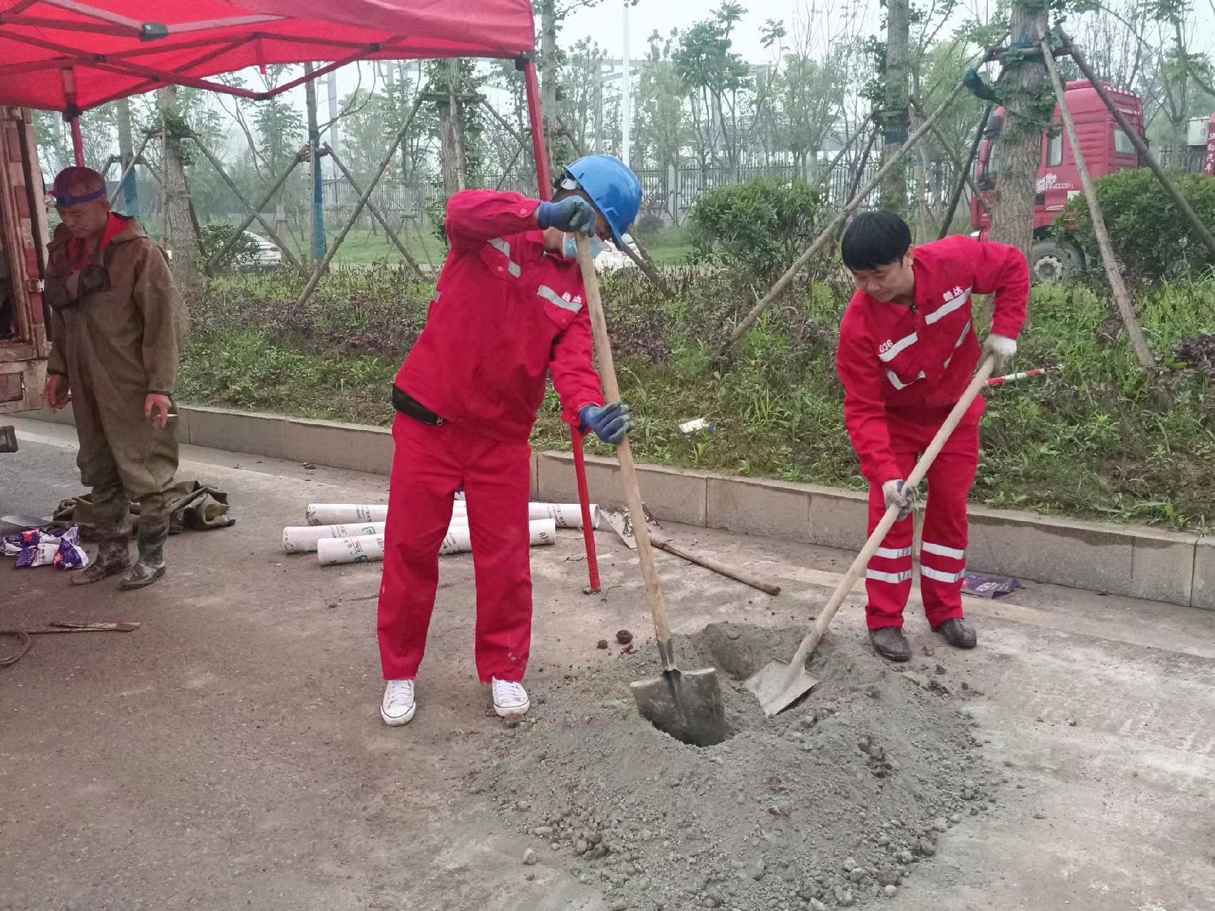 遂平管道疏通哪家好】及时进行市政管道清淤